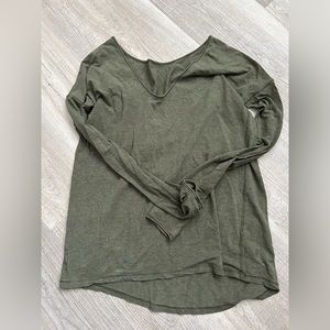Lululemon longsleeve tee